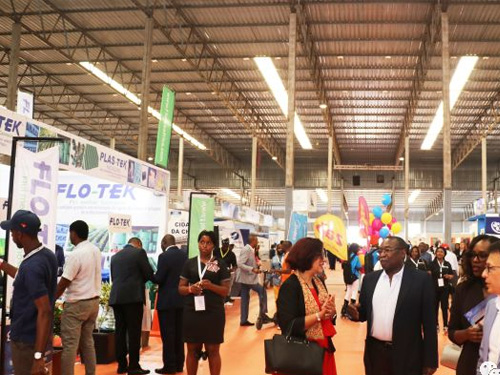 苏杰国际提名罗安达国际博览会“最佳品牌”活动奖